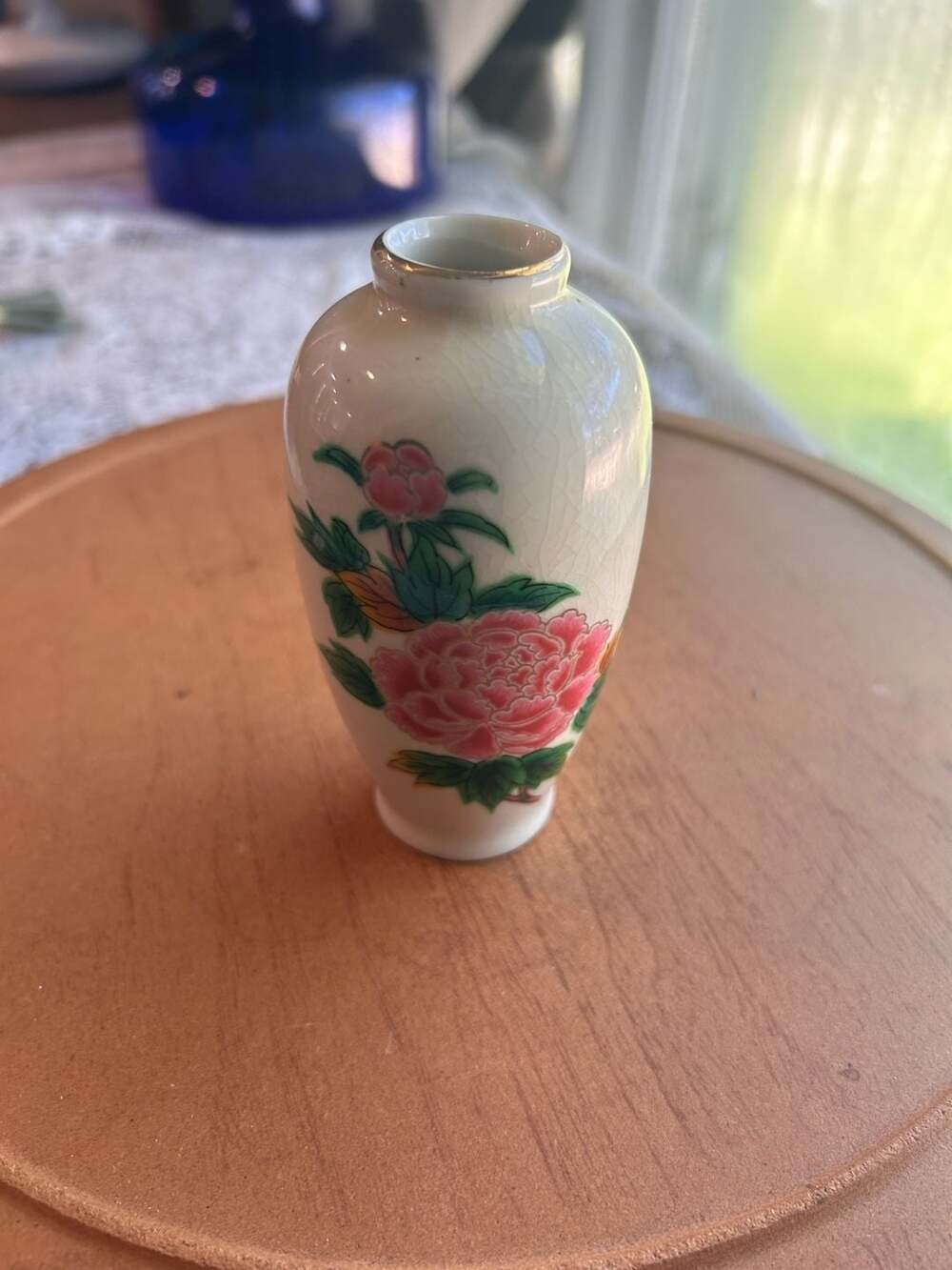 Vintage HOMCO PORCELAIN BUD VASE W/ PINK FLOWERS & GOLD ACCENTS- MADE IN JAPAN